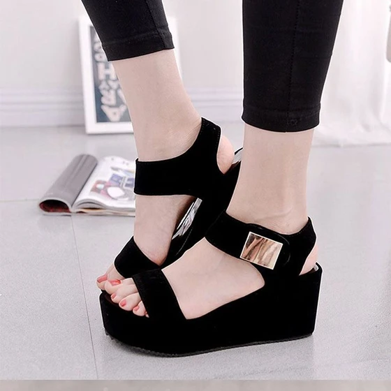 flat-heel2-1.webp