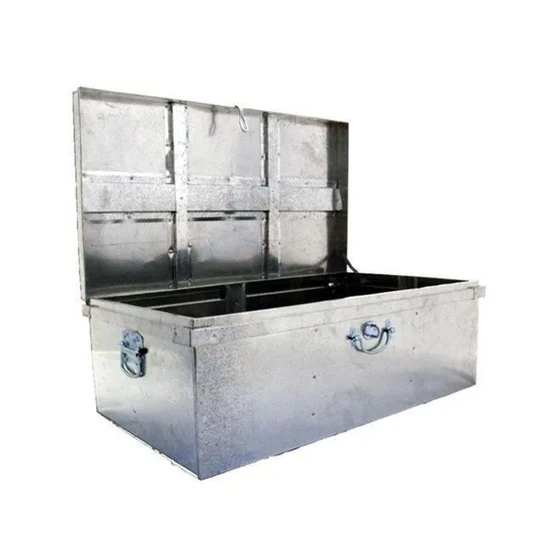 galvanized-storage-trunk-1.webp