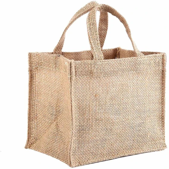 jute-cosmetic-bag-2.webp