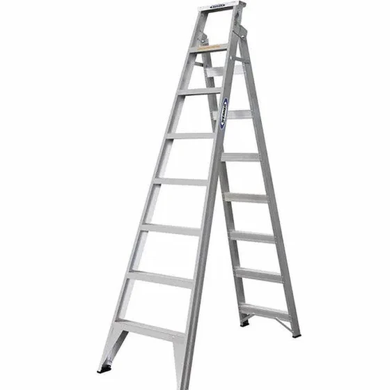 silver-aluminum-ladders-2.webp