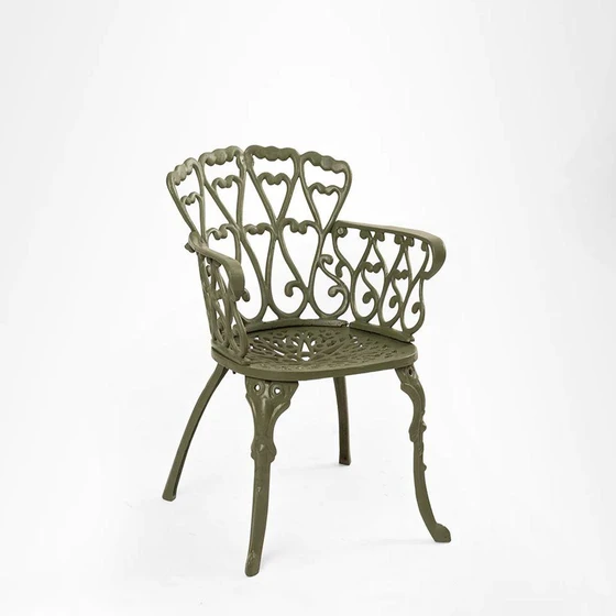 cast-iron-chair-2.webp