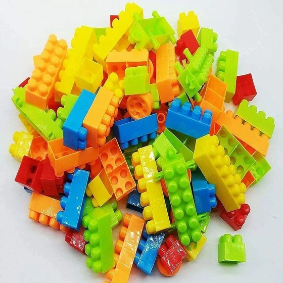 plastic-small-building-block-1.webp