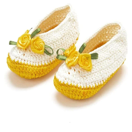 handmade-crochet-booties-1.webp