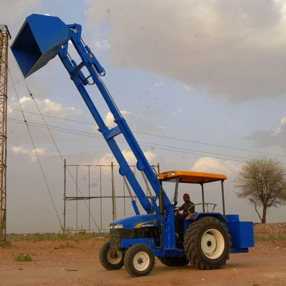 tractor-husk-loader-1.webp