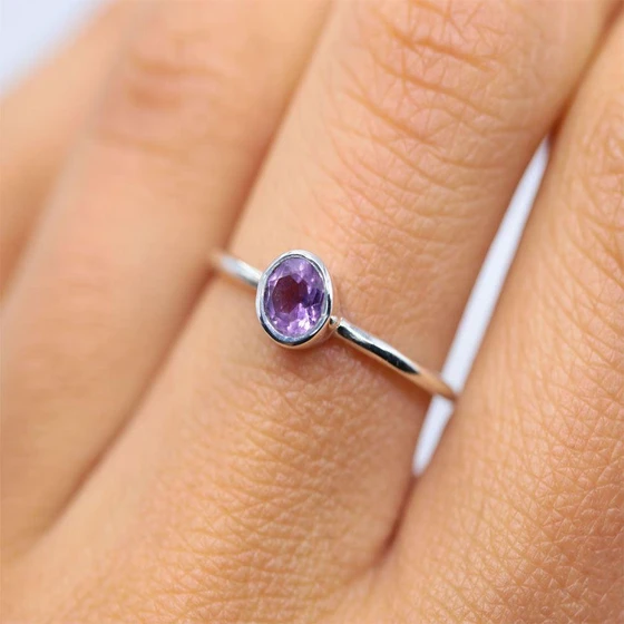 silver-amethyst-ring-1.webp
