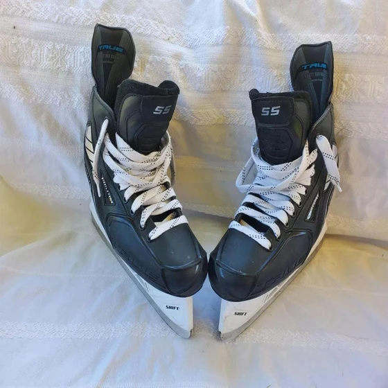 ss-hockey-skates-2.webp