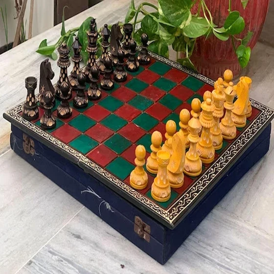 chess-folding-box-2.webp