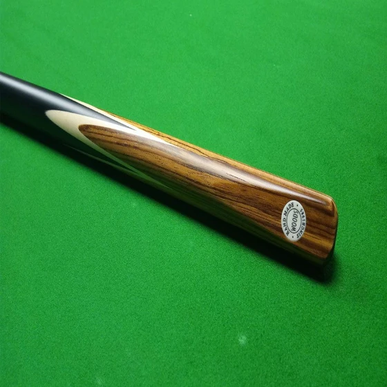 wood-snooker-cues-2.webp
