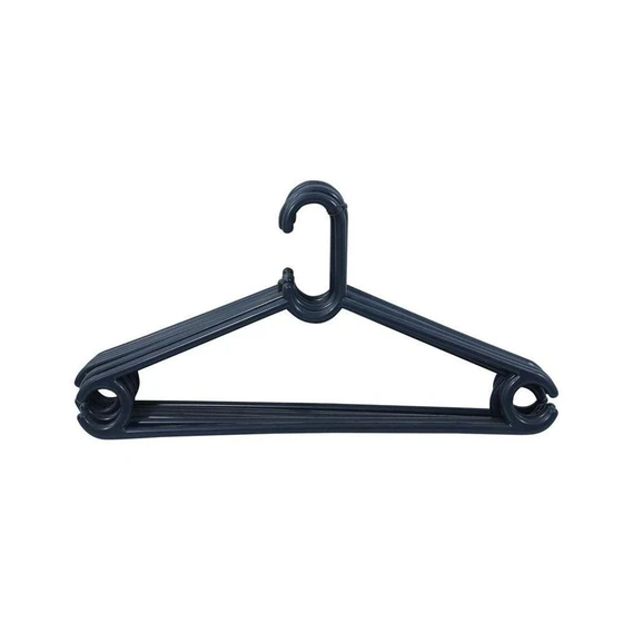 plastic-clothes-hanger-2.webp