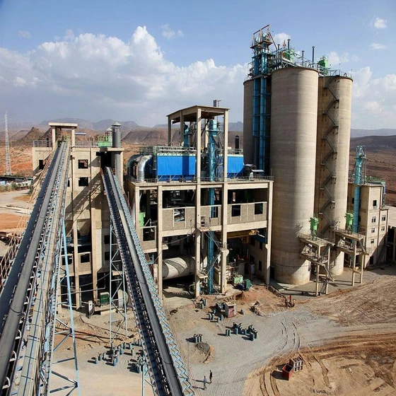cement-ultatech-constraction-1.webp