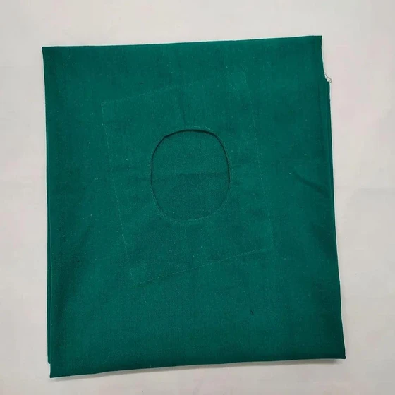 eye-hole-surgical-sheet-2.webp