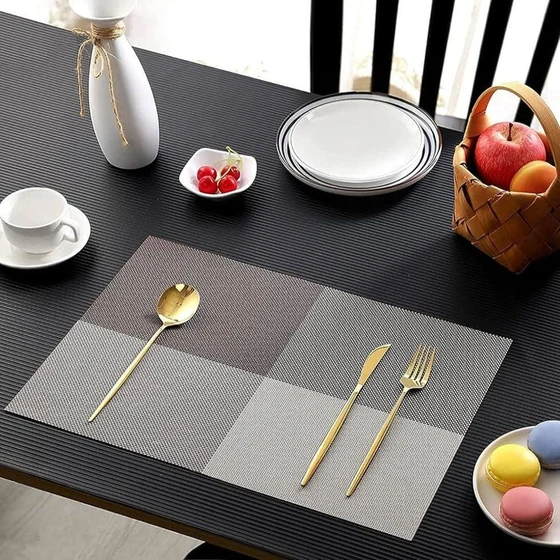 mat-dining-table-2.webp