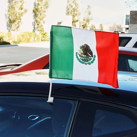 polyester-car-flags-2.webp