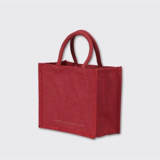 red-jute-shopping-bags-2.webp