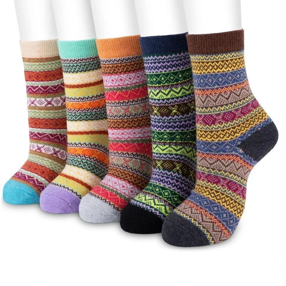 multicolour-patterned-ladies-socks-2.webp