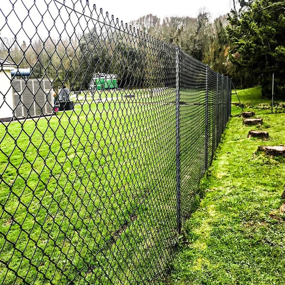 chainlink-fence-1.webp