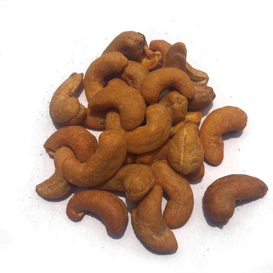dried-cashew-nuts-1.webp