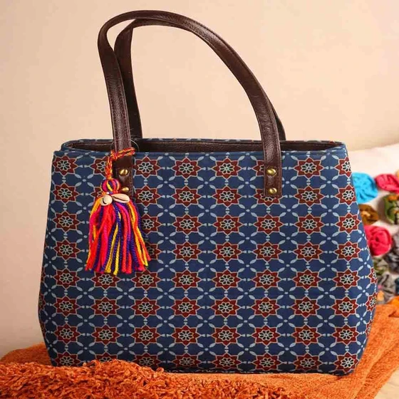 printed-handbag.webp