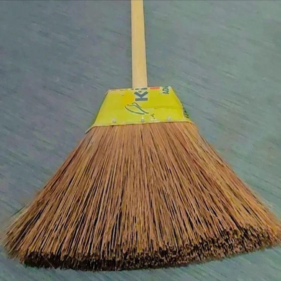 brown-nylon-broom-2.webp