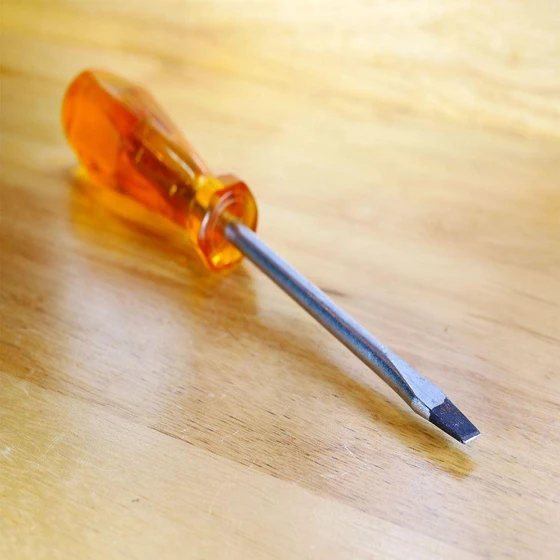 flat-head-screw-driver-2.webp