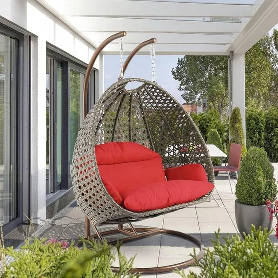 outdoor-hanging-chair-2.webp
