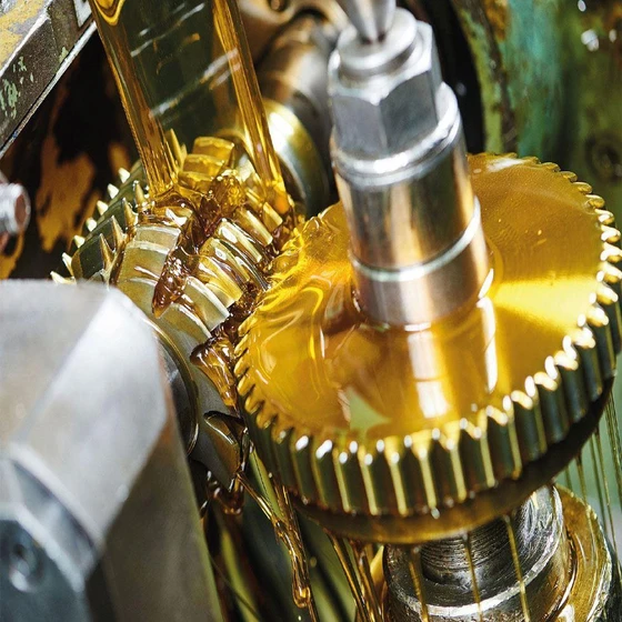 industrial-lubricants-1.webp