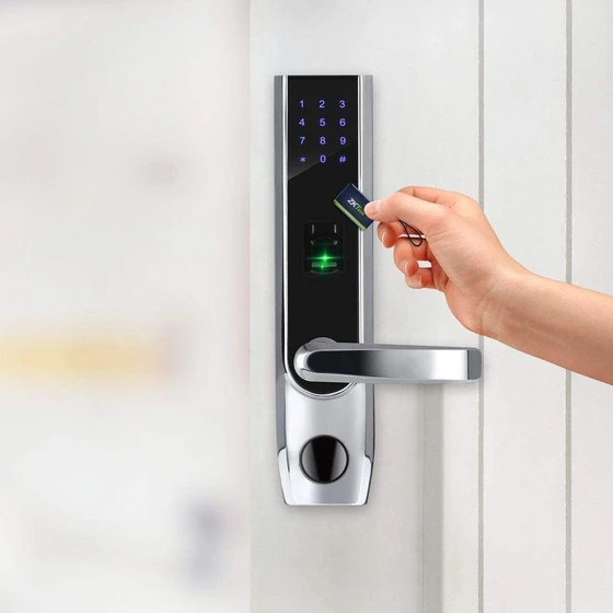 fingerprint-smart-lock-2.webp