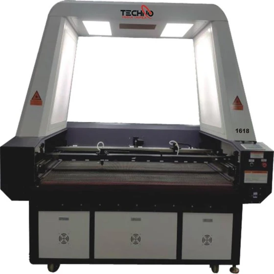 camera-laser-cutting-machine-2.webp