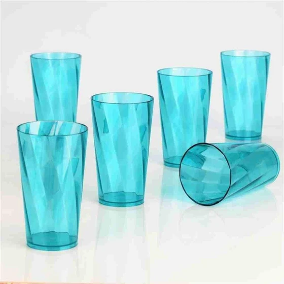 plastic-drinking-glass-2.webp