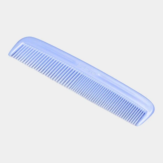 plastic-comb-hair-1.webp