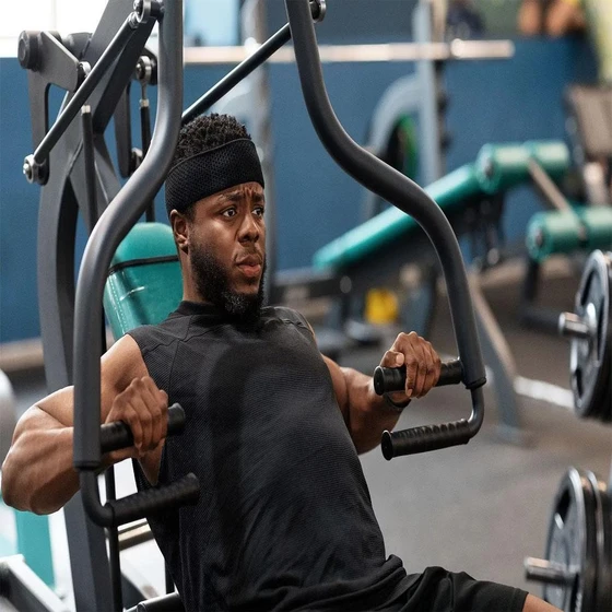 chest-press-machine-2.webp