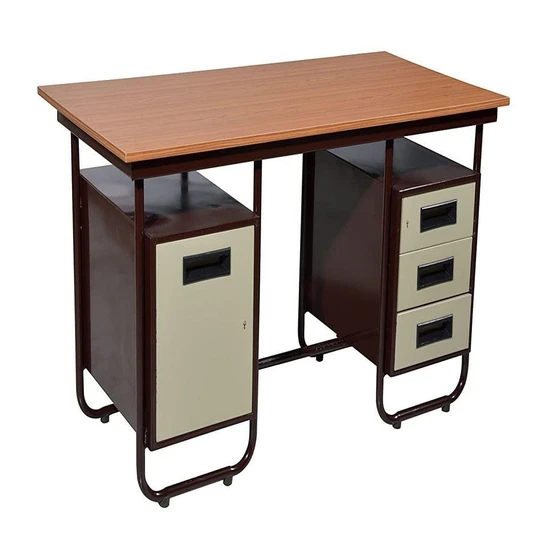 metal-office-table-1.webp