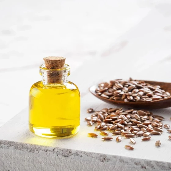 yellow-linseed-oil-2.webp