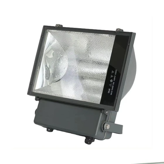 metal-flood-light-2.webp