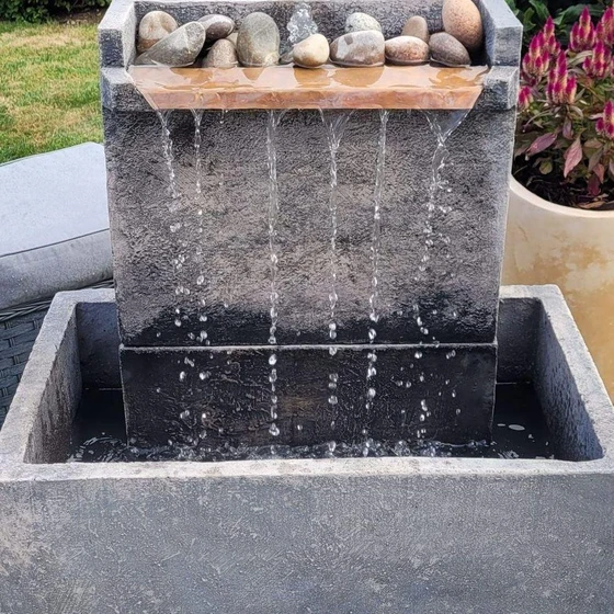 blade-water-fountain-2.webp