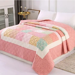 Lightweight and durable quilts patchwork blankets