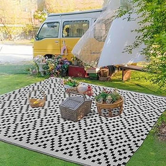 large-outdoor-rugs-1.webp
