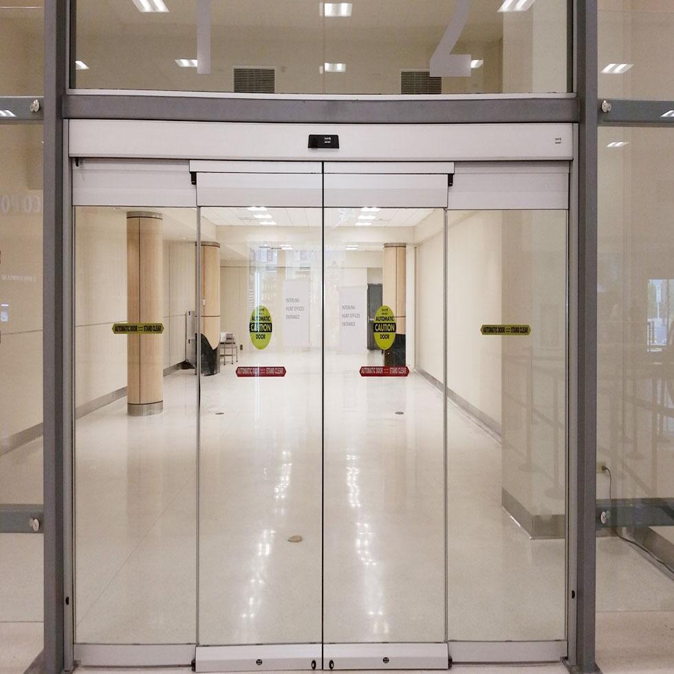 Automatic Glass Door Image