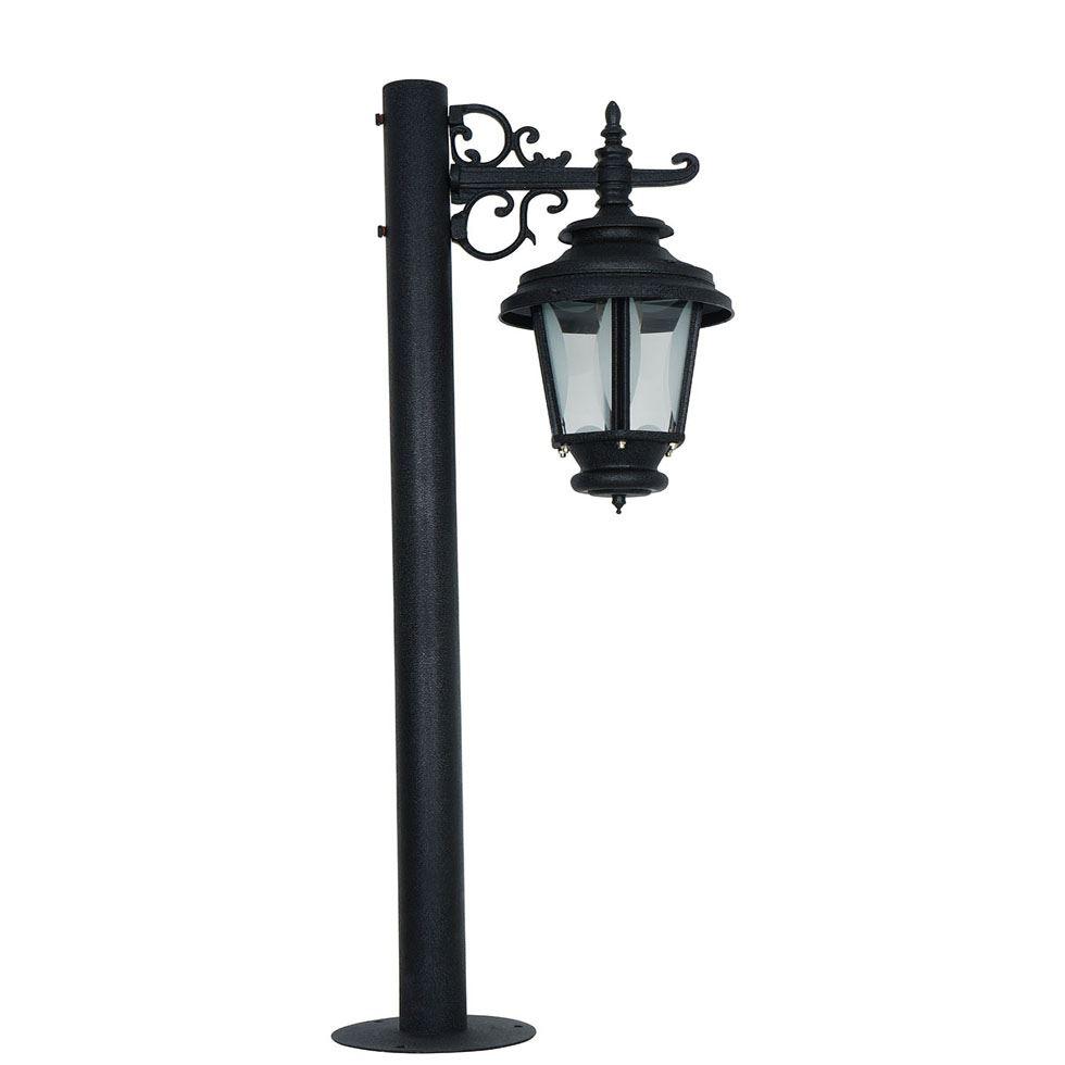 Black Lamp Pole Image