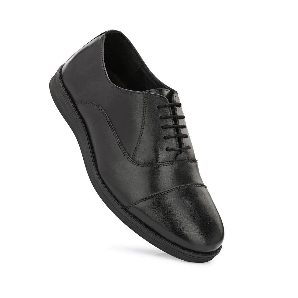 Black Leather Shoes Image