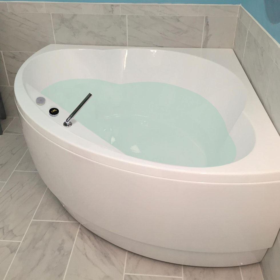 Corner Marble Bathtub Image