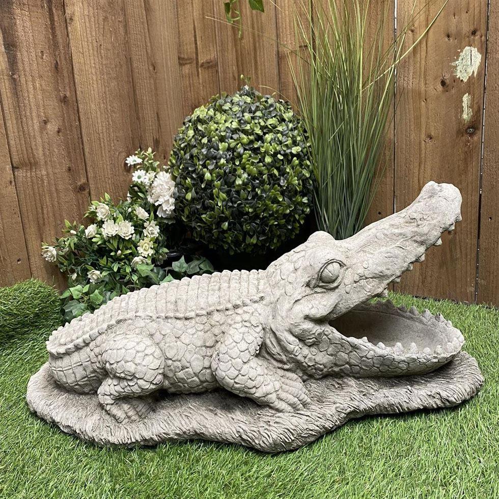 Crocodile Stone Statue Image