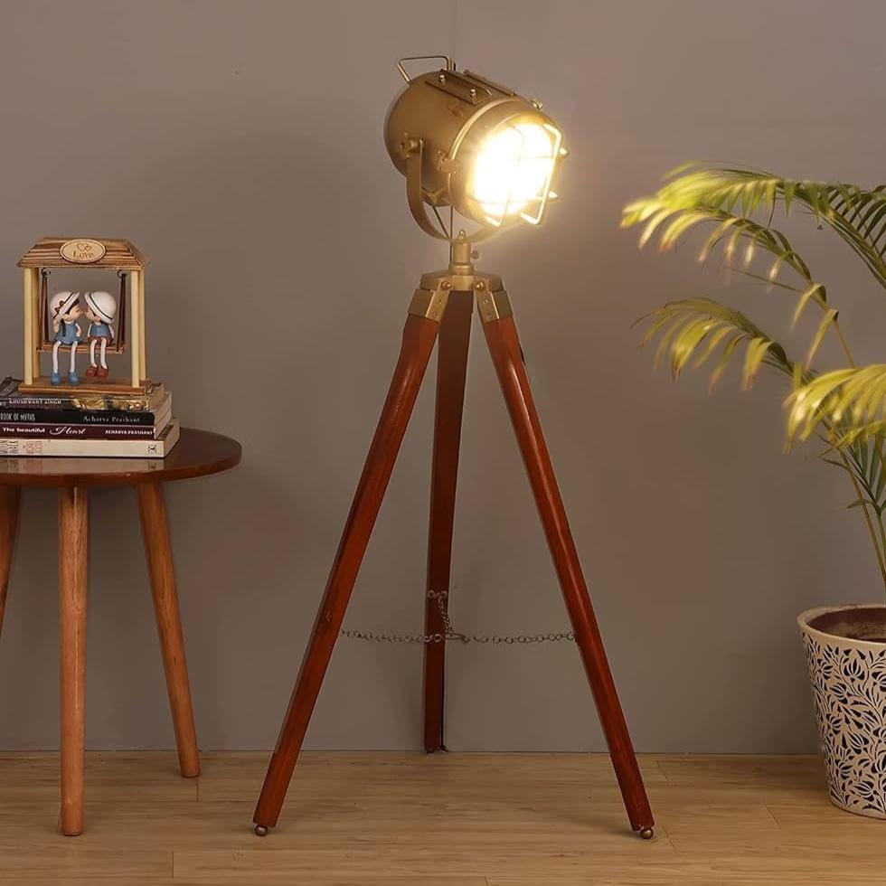 Decor Studio Lamp Image