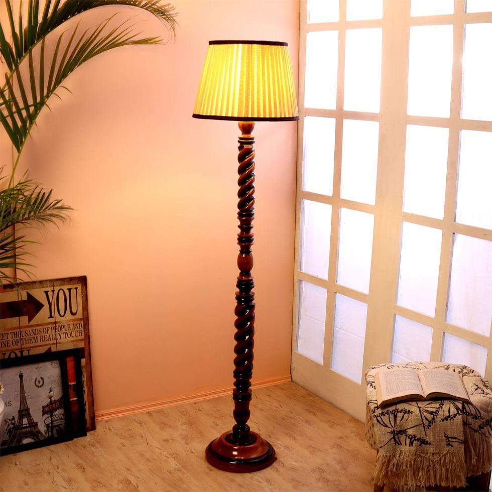 Floor Studio Lamp Image