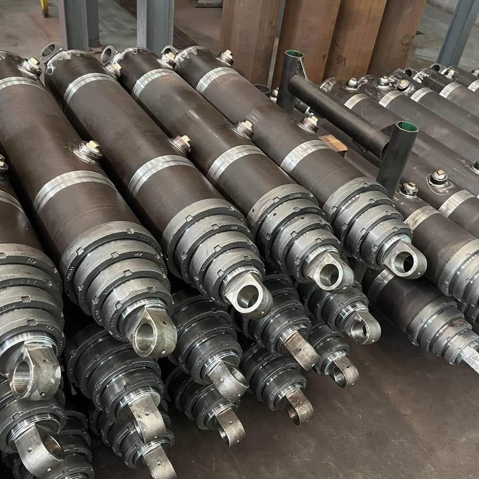 Galvanized Hydraulic Cylinders Image