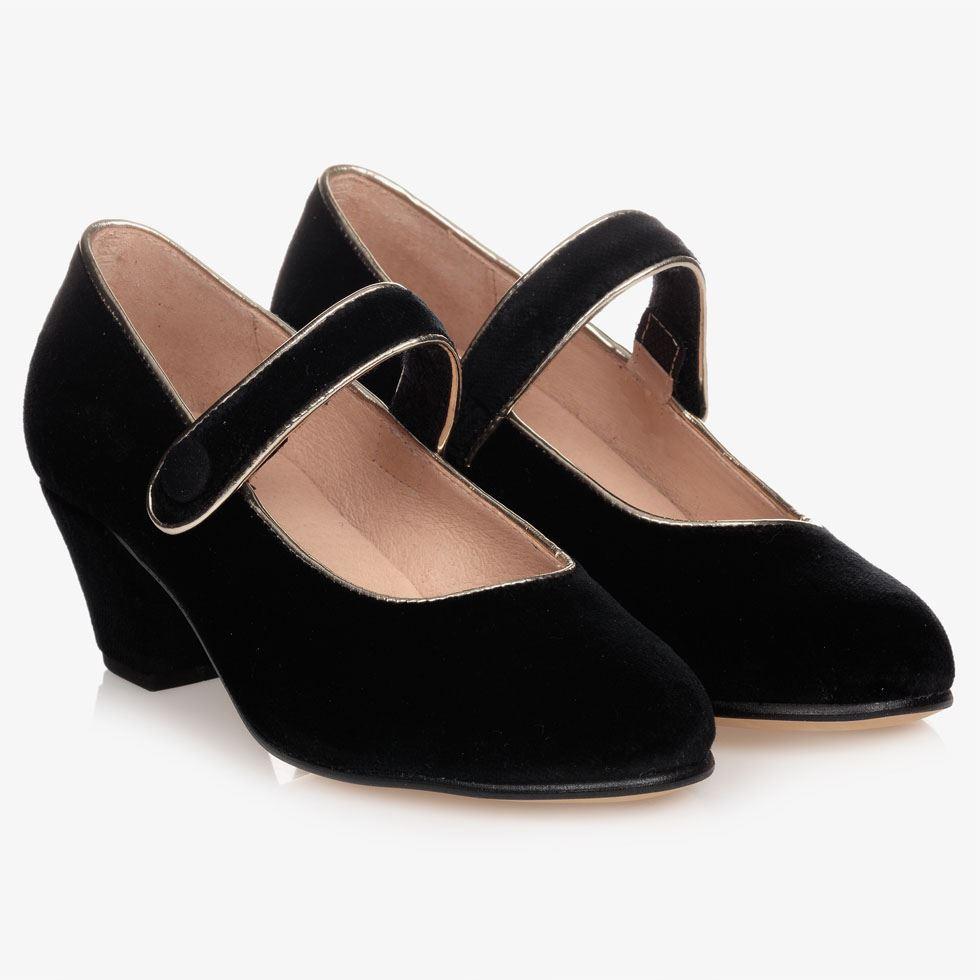 Girls' Black Shoes  Image