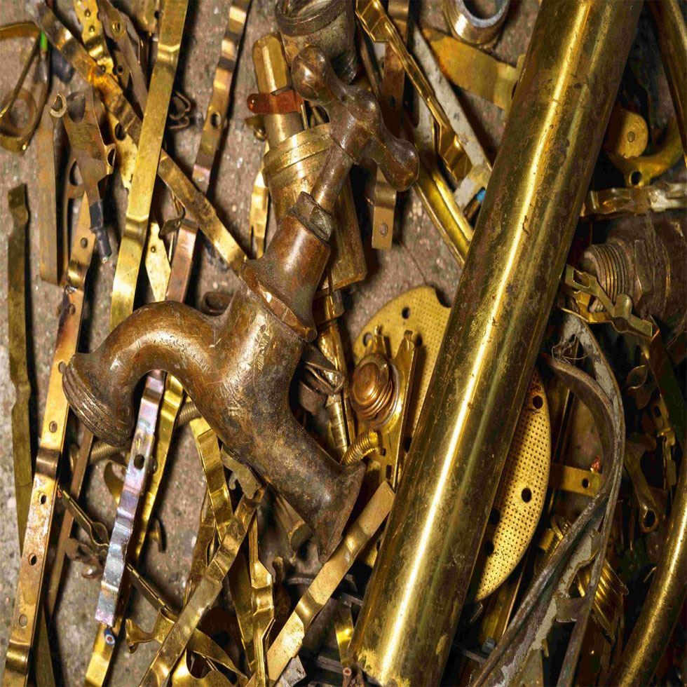 Golden Brass Metal Scrap Image