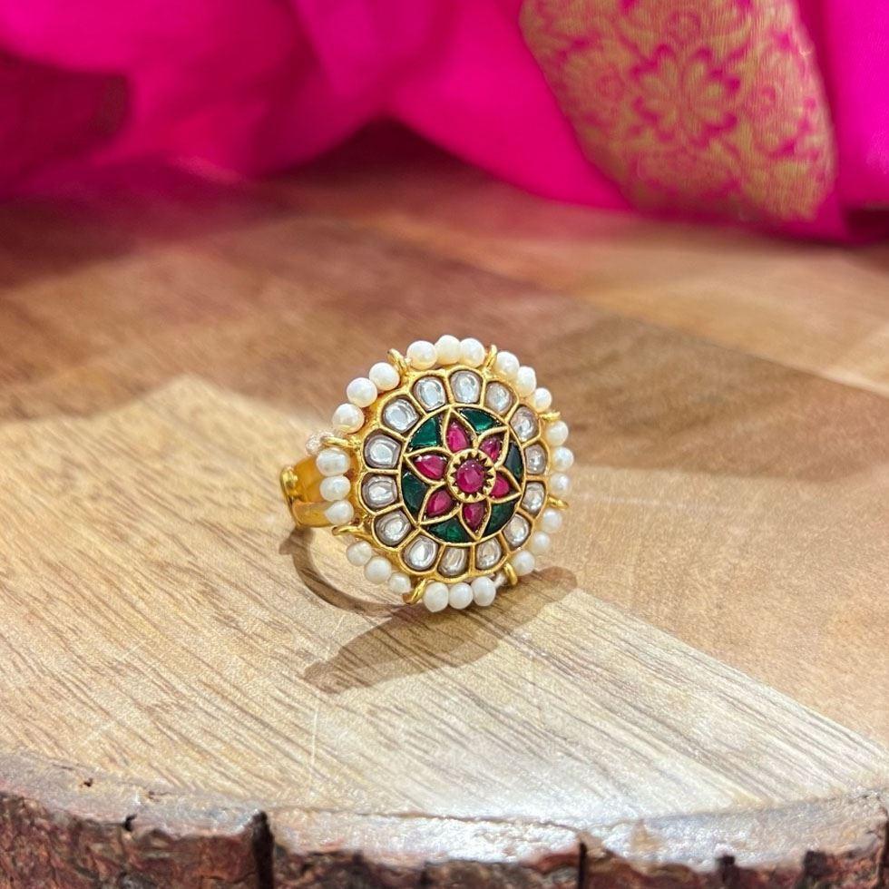 Golden Kundan Rings Image