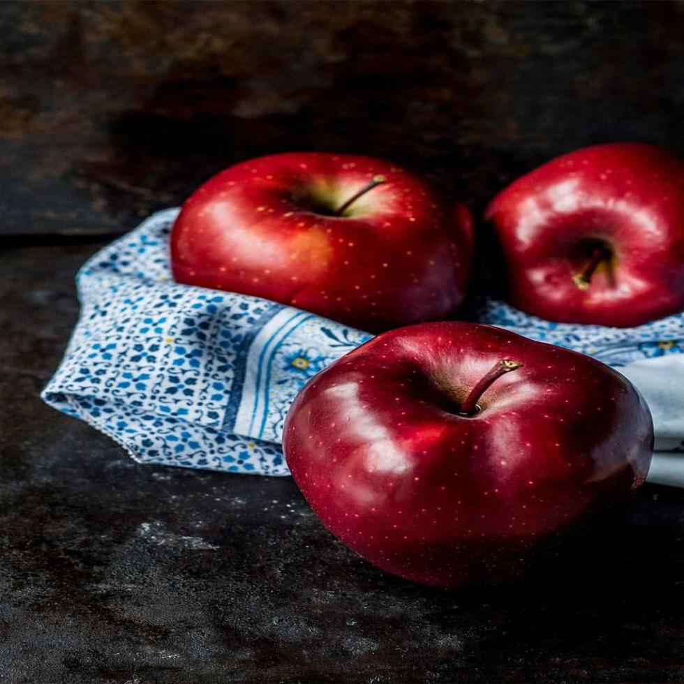 Healthy Red Apple Image