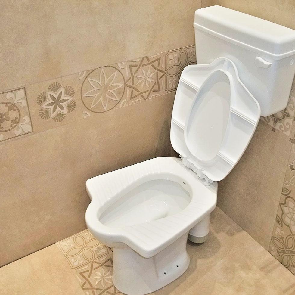 Indain Anglo Commode Image